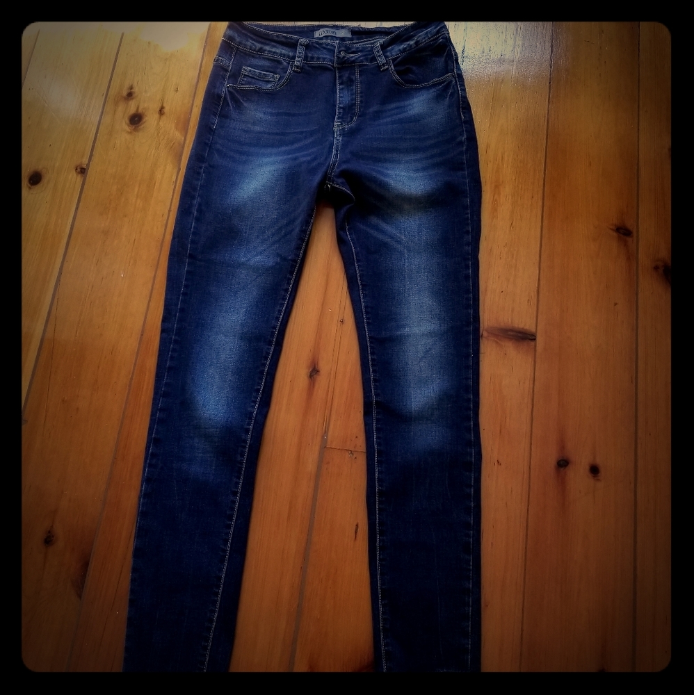 Lexxury Skinny Jeans